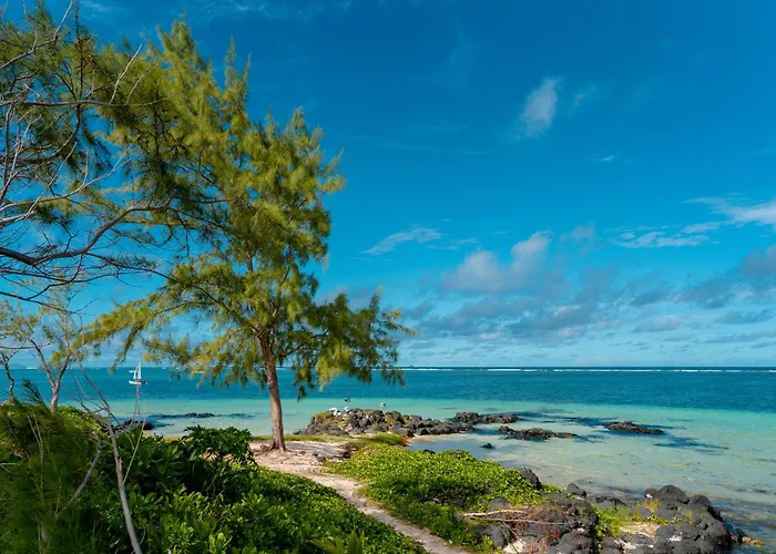 Stunning Belle Mare Beachfront Luxury Apartment