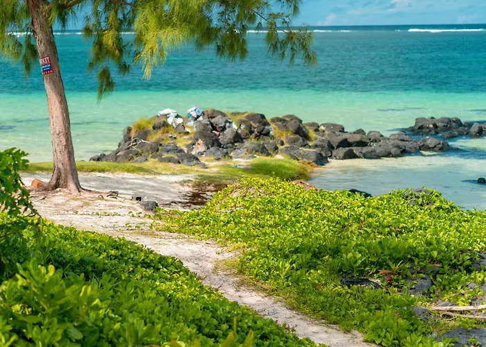 Stunning Belle Mare Beachfront Luxury Apartment