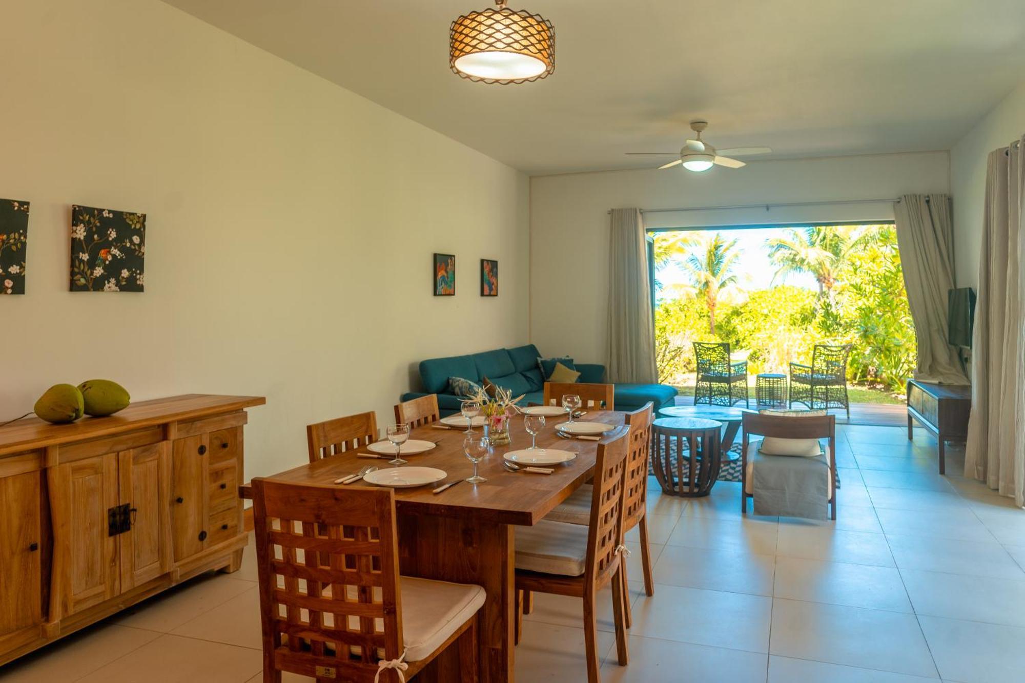 Apartment Stunning Beachfront Luxury
